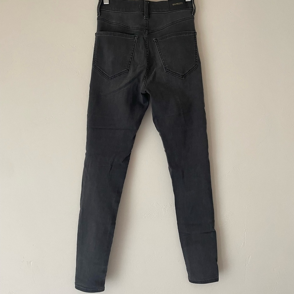 Express Skinny High Rise Jeans - Picture 4 of 4